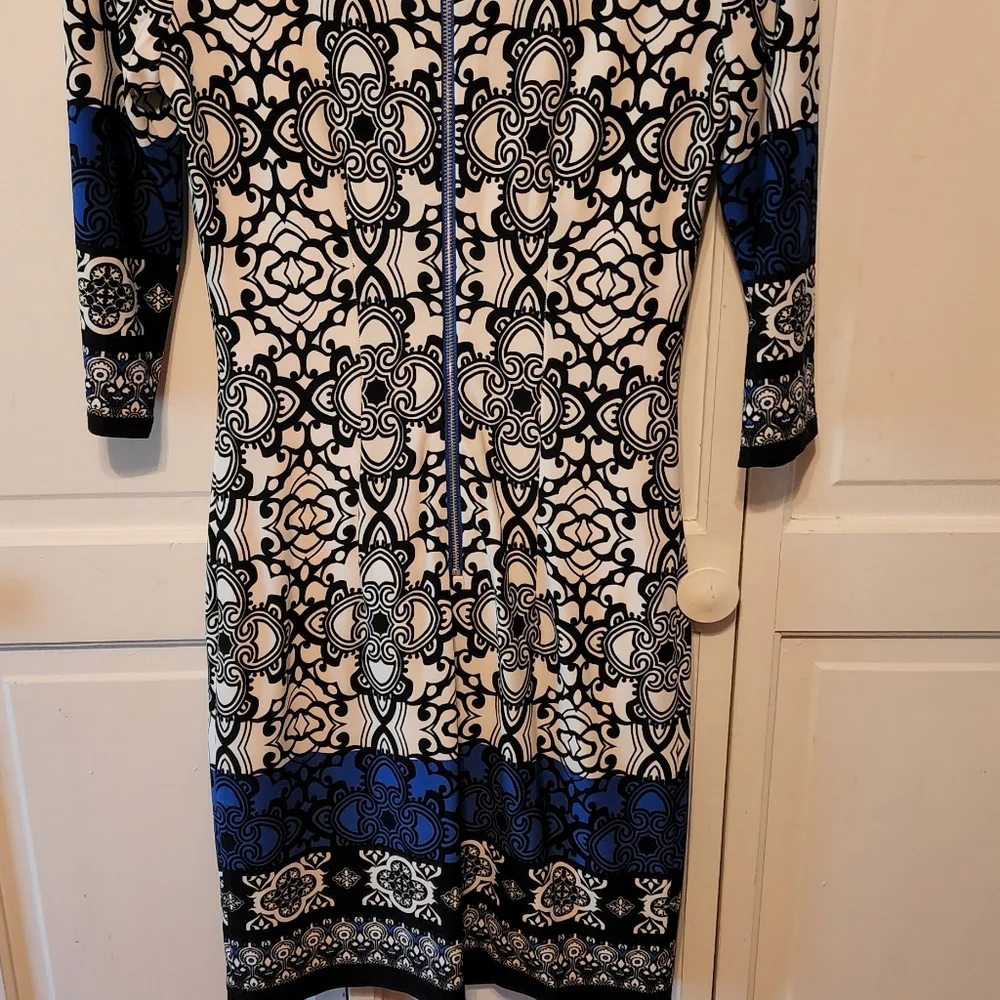 Pretty dress - Picture 2 of 3